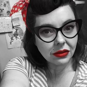 Meet your Posher, Courtney